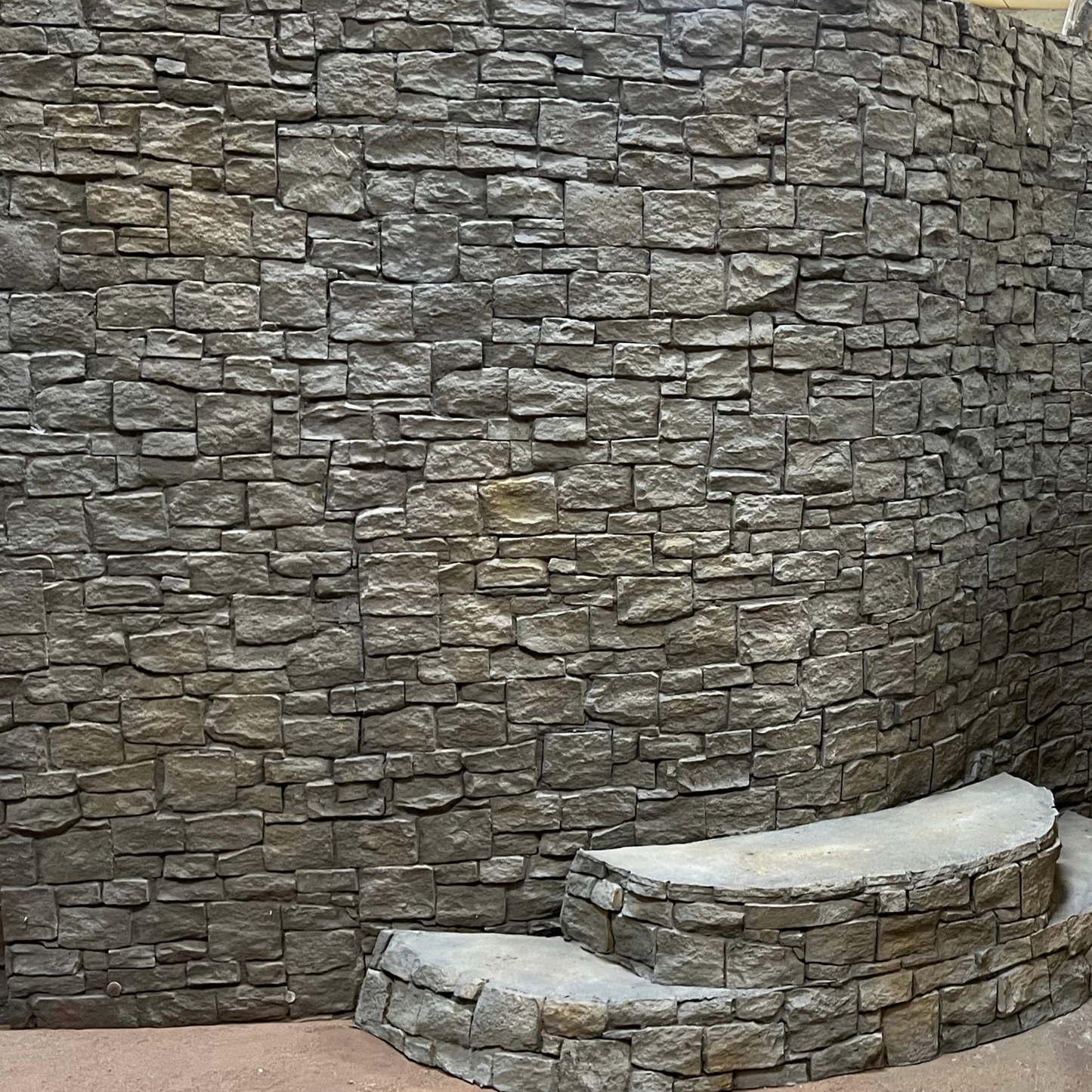 Cobblestone Rock Wall Panel 16’ x 9’