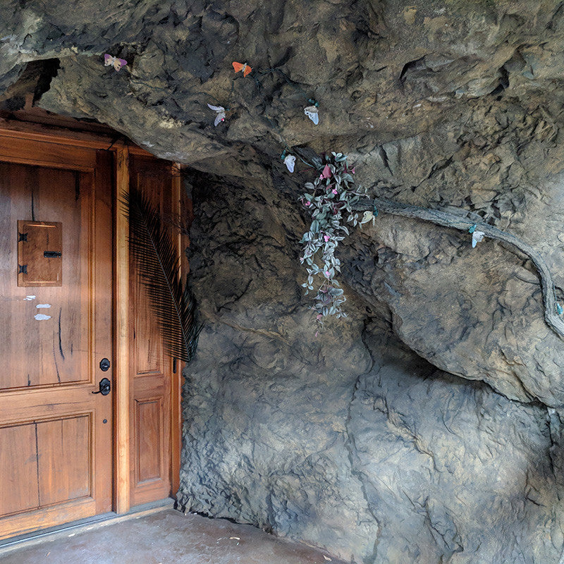 Crystal Rock Wall Panel 11’ x 4’