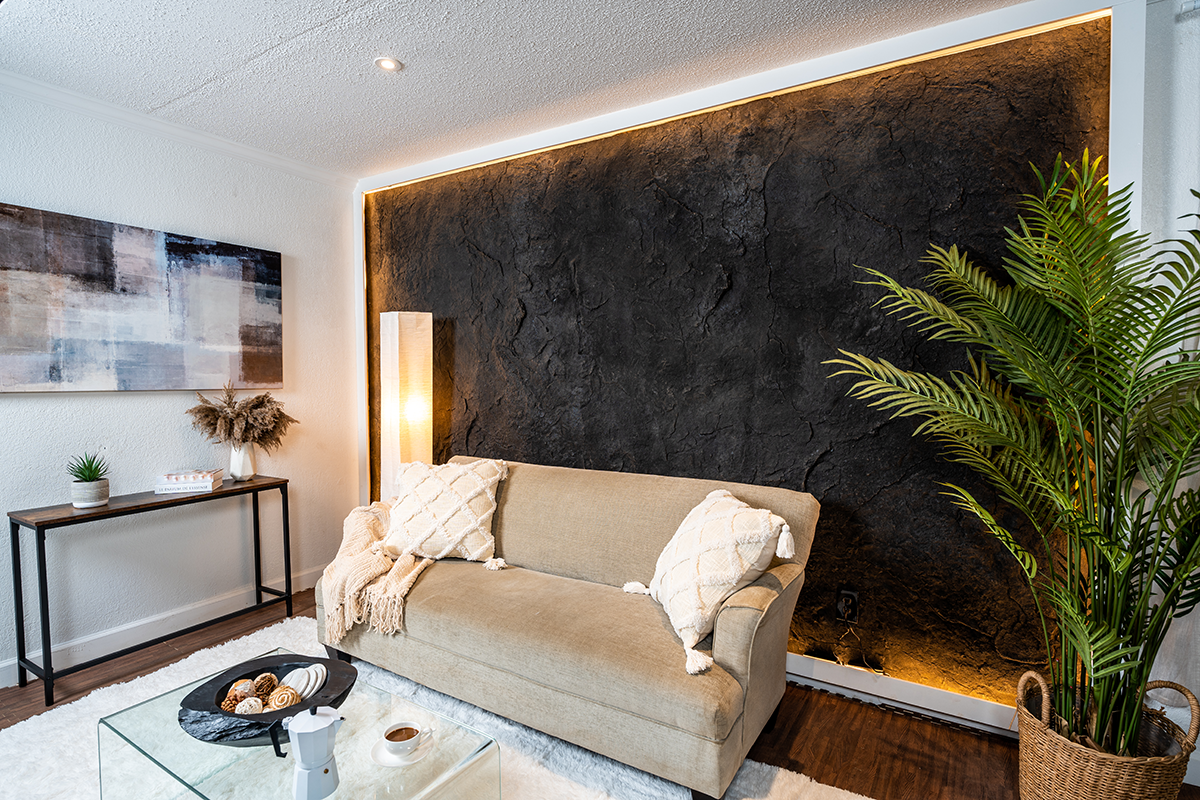DRAGONSTONE ROCK WALL PANEL 16' X 8'
