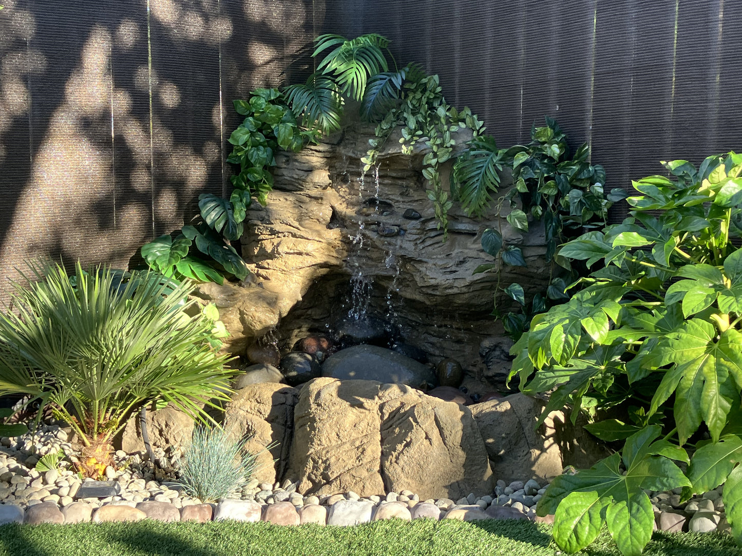 Large Corner Waterfall-001