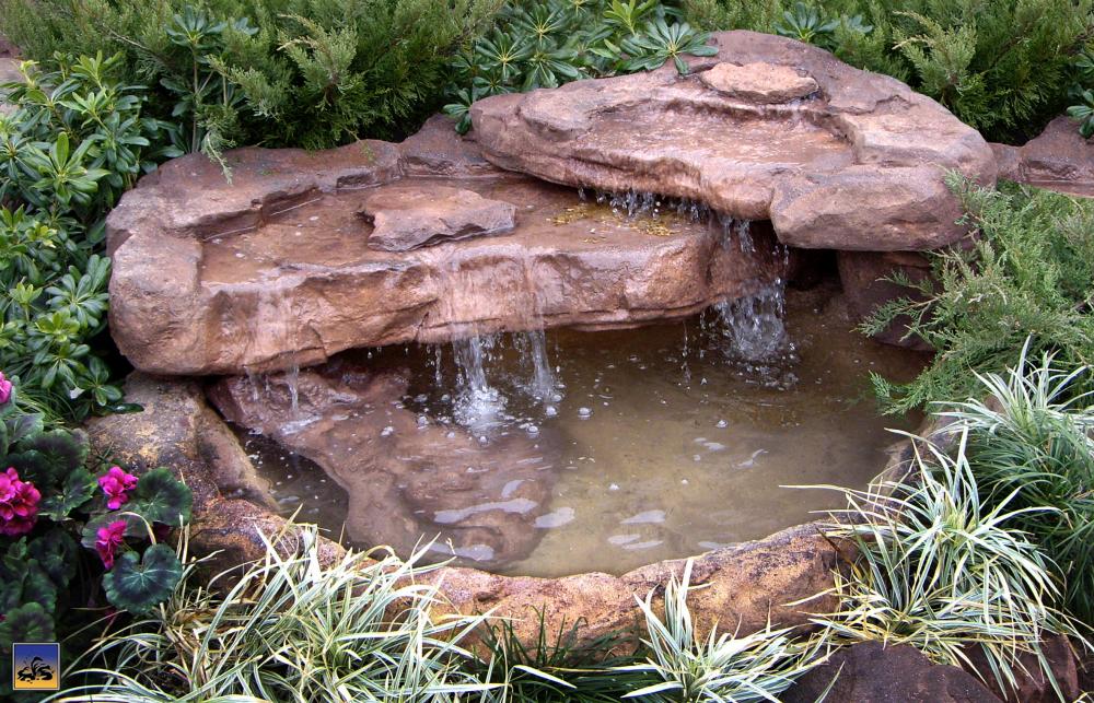 Universal Cascades-003